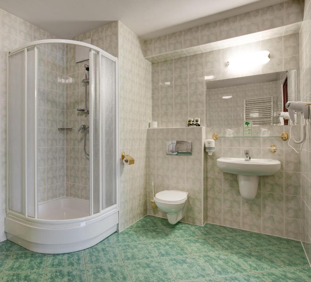 Apartment,1277058778:JPEG