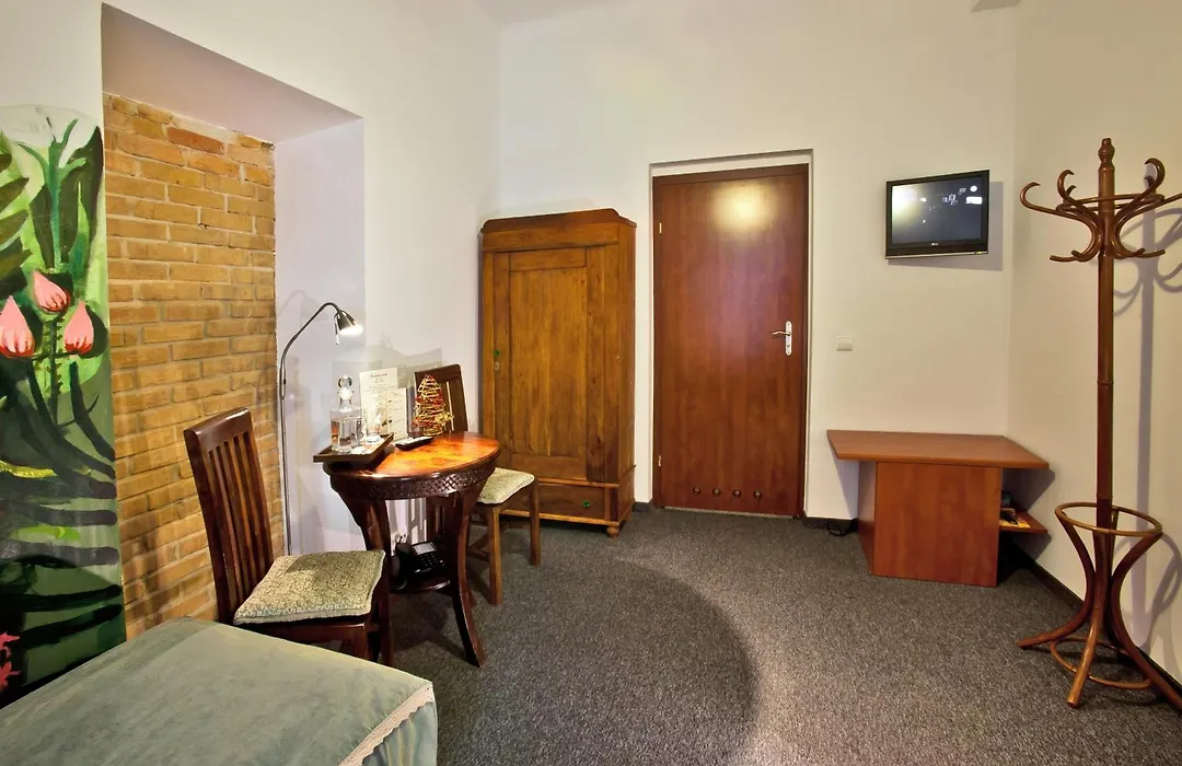 Castle Inn-1