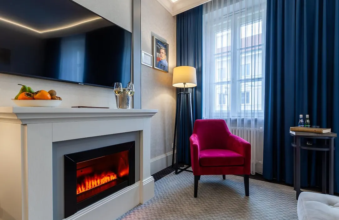Hotel Teatro Boutique Old Town - Destigo Hotels-1