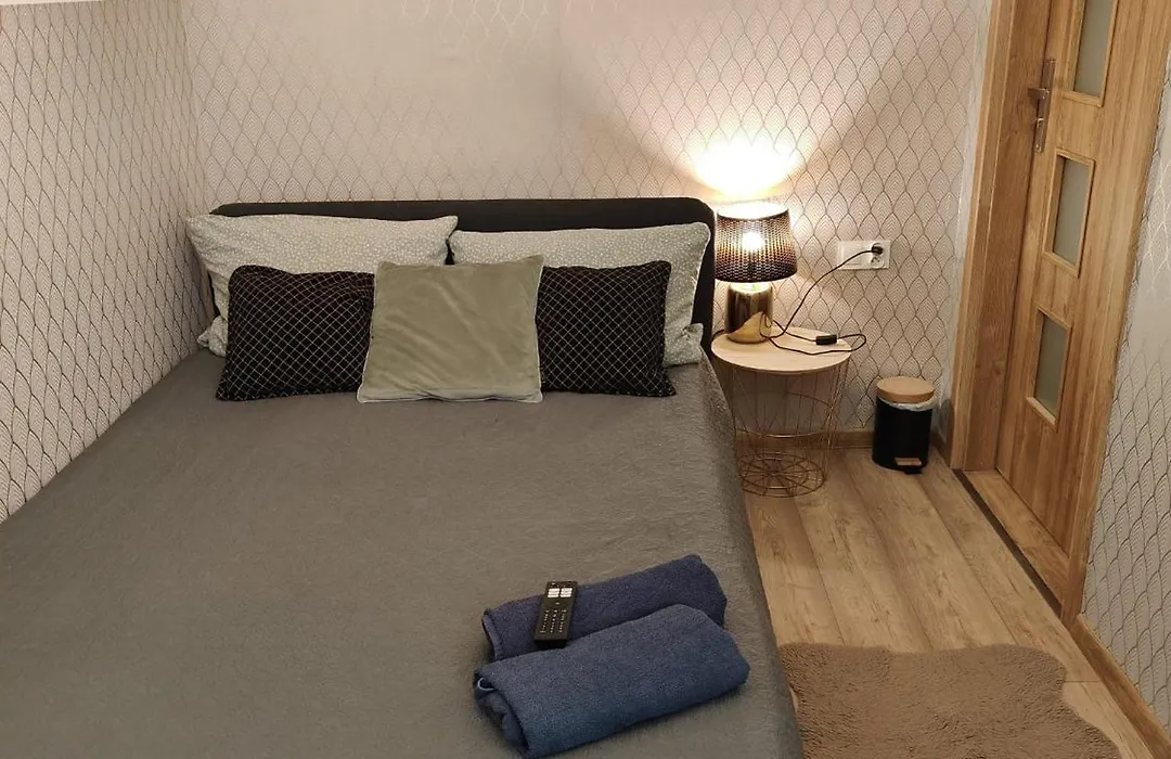 Clicktheflat Zurawia Street Apart Rooms-1