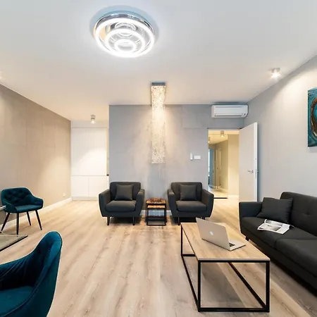 Platinum Towers E-Apartments-3