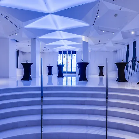 Hotel Indigo Warsaw Nowy Swiat By Ihg-3
