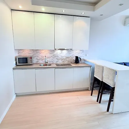 Platinum Towers Skyline View Apartment-2